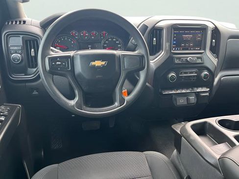 Used 2020 Chevrolet Silverado 1500 Custom w/ Custom Value Package image 15