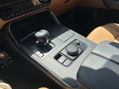 Certified 2025 MAZDA CX-70 3.3 Turbo S w/ Premium Plus image 28