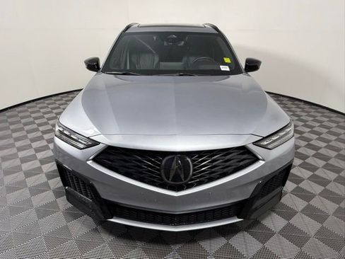 Used 2025 Acura MDX A-Spec image 10