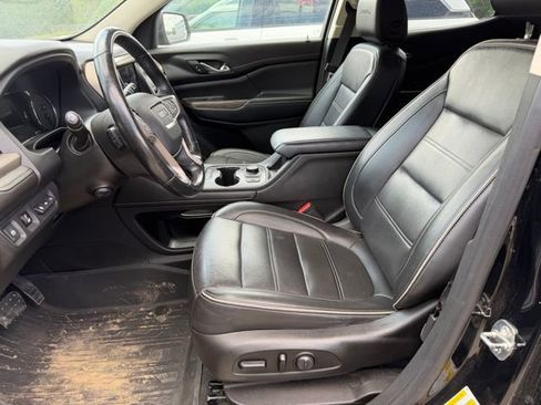 Used 2021 GMC Acadia Denali w/ Denali Technology Package AWD/4WD image 9