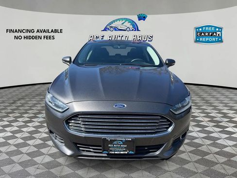 Used 2016 Ford Fusion SE image 2