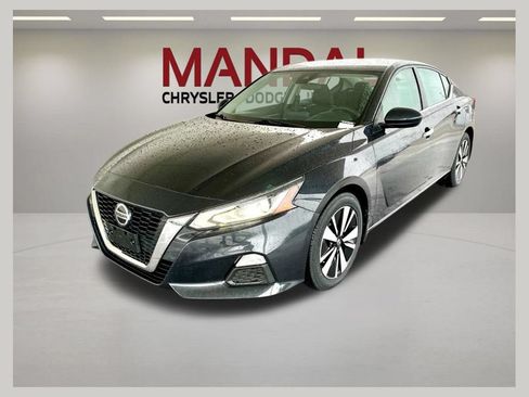 Used 2022 Nissan Altima 2.5 SV FWD image 1