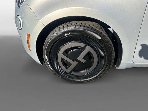 New 2025 FIAT 500 e FWD image 15