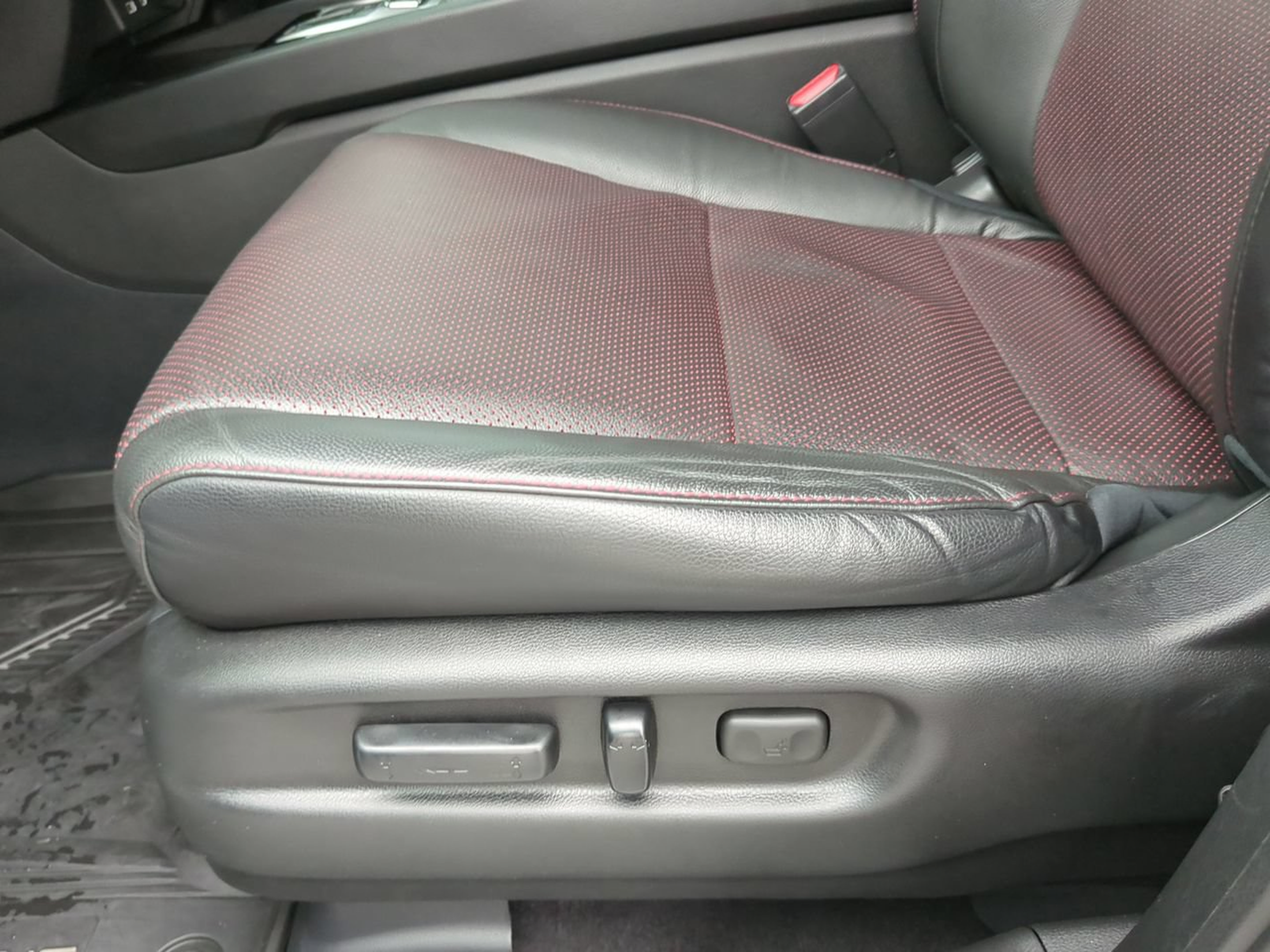Certified 2024 Honda Ridgeline Black Edition image 15