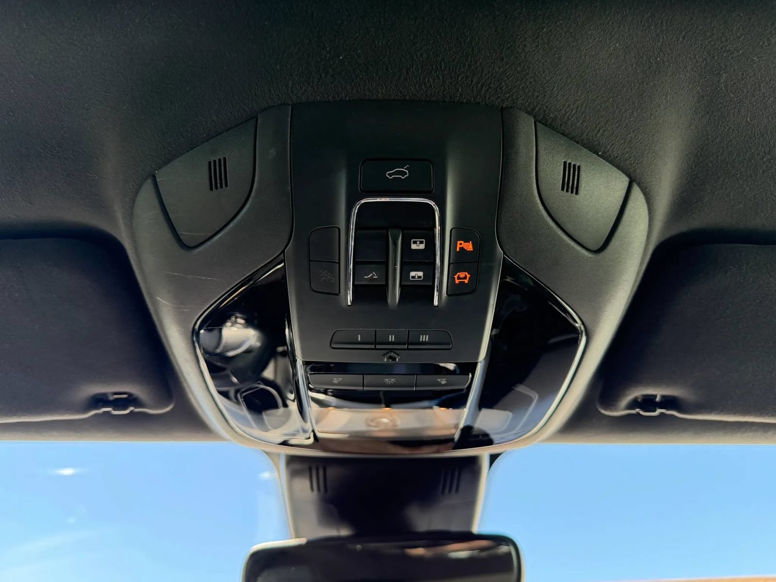 Used 2018 Maserati Ghibli RWD image 30