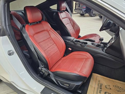 Used 2017 Ford Mustang Premium w/ Equipment Group 201A RWD image 20