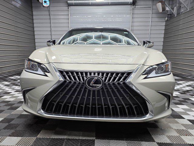 Used 2023 Lexus ES 350 w/ Premium Package FWD image 4