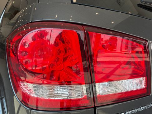 Used 2019 Dodge Journey GT w/ Nav & Sun Group AWD/4WD image 28