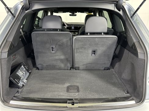 Certified 2025 Audi Q7 2.0T Premium Plus image 14