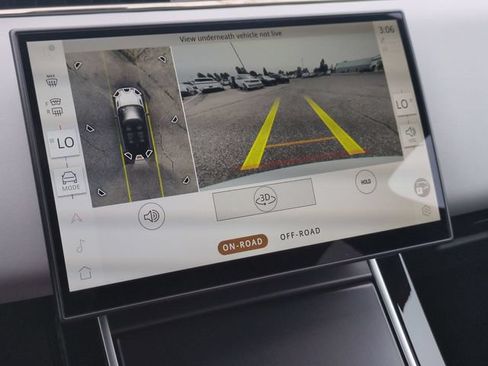 New 2026 Land Rover Range Rover Evoque Hoxton AWD/4WD image 10