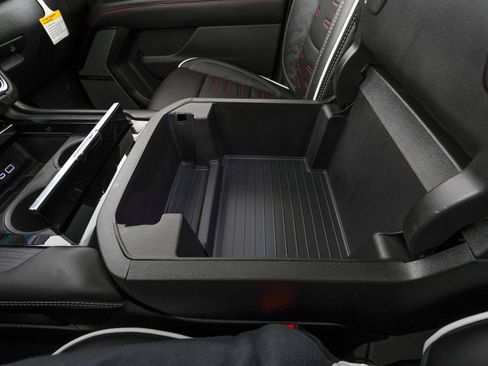 Used 2025 GMC Yukon XL AT4 Ultimate image 34