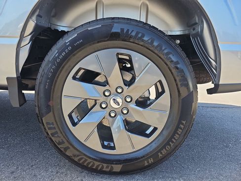 Used 2025 Ford F150 STX w/ Equipment Group 200A RWD image 32