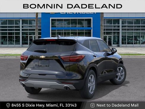 New 2025 Chevrolet Blazer LT image 4