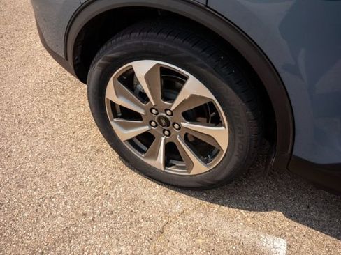 Used 2023 Ford Escape Platinum AWD/4WD image 10