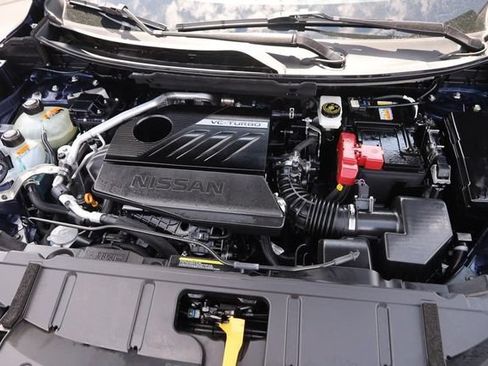 Certified 2025 Nissan Rogue SL w/ Tech Package AWD/4WD image 30
