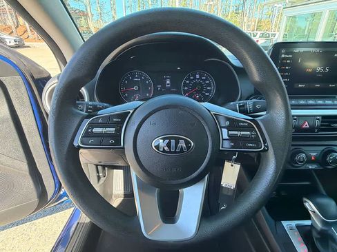 Used 2021 Kia Forte LXS image 21
