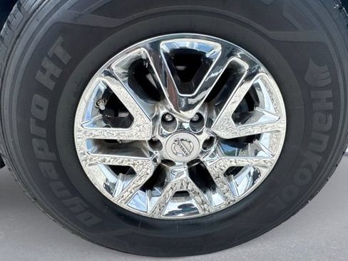 Used 2019 Nissan Frontier SV RWD image 12