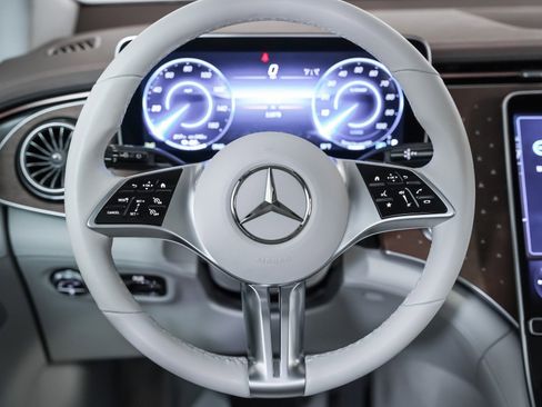 Certified 2024 Mercedes-Benz EQE 350+ SUV image 15