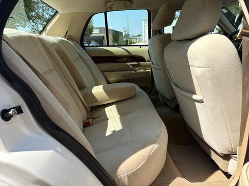 Used 2008 Mercury Grand Marquis GS RWD image 29