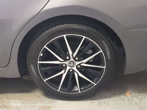 Used 2022 Toyota Camry SE image 21