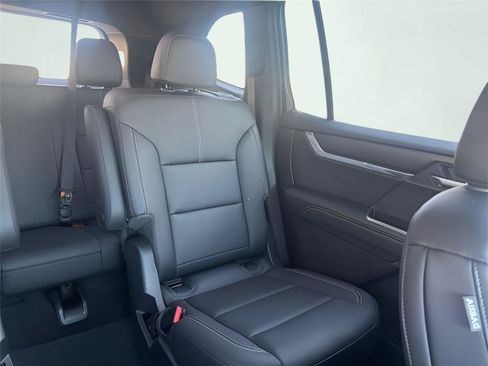 Certified 2024 GMC Acadia Elevation image 21