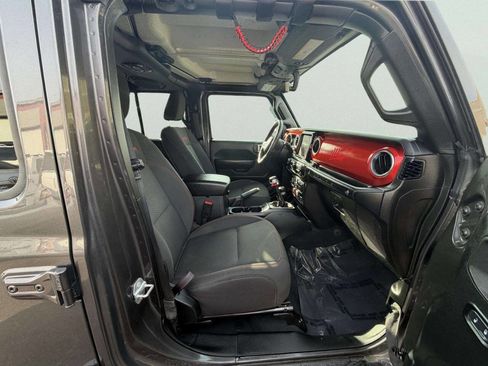 Used 2019 Jeep Wrangler Unlimited Rubicon image 30