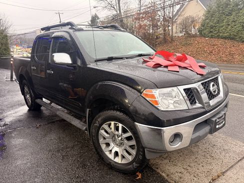 Used 2012 Nissan Frontier SL w/ Moonroof Pkg image 7