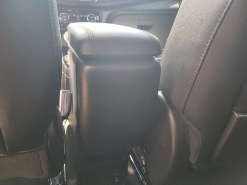 Used 2021 Buick Encore GX Select FWD image 27