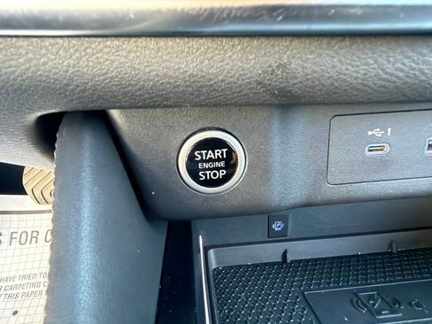 Used 2021 Nissan Rogue Platinum AWD/4WD image 33