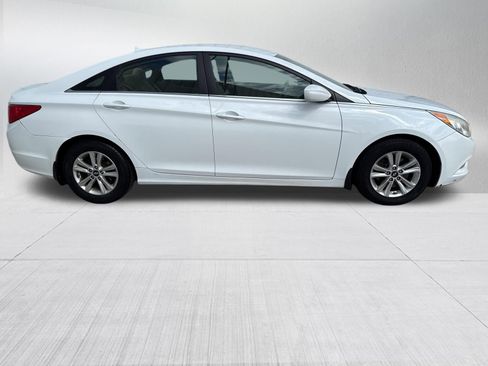Used 2013 Hyundai Sonata GLS w/ Popular Equipment Pkg image 4