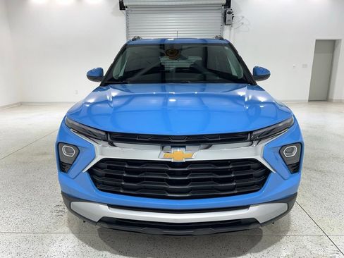 Used 2024 Chevrolet TrailBlazer LT w/ Driver Confidence Package AWD/4WD image 8