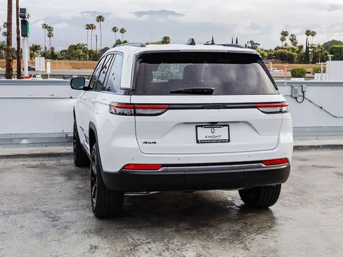 New 2026 Jeep Grand Cherokee Limited AWD/4WD image 7