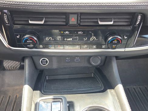 Used 2022 Nissan Rogue SL AWD/4WD image 19