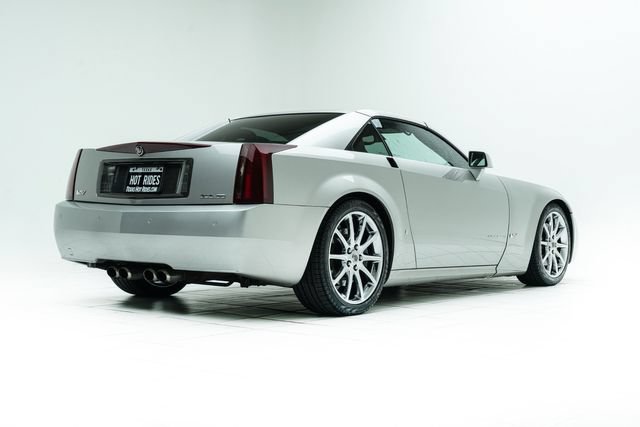 Used 2006 Cadillac XLR V RWD image 13