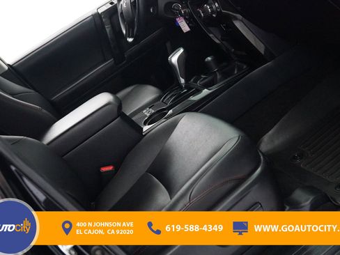 Used 2019 Toyota 4Runner TRD Off-Road Premium AWD/4WD image 8