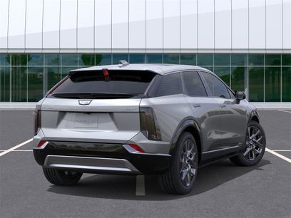 New 2025 Cadillac Optiq Luxury 1