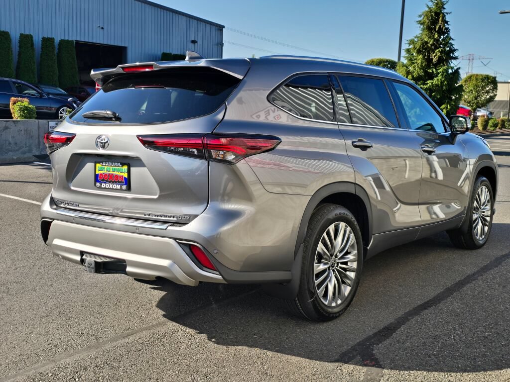 New 2026 Toyota Highlander Platinum AWD/4WD image 5