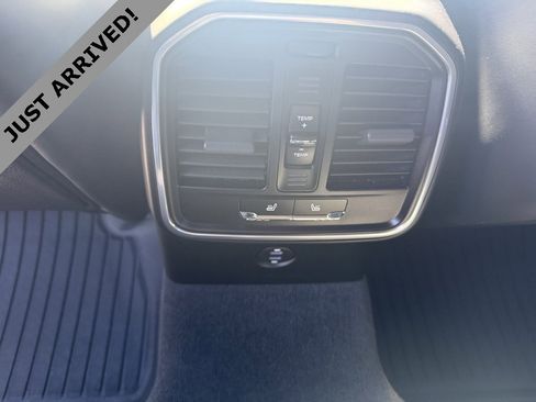 Used 2020 Porsche Macan image 14