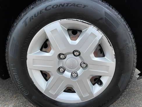 Used 2013 Dodge Grand Caravan SE FWD image 14