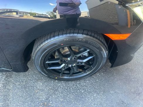 Used 2018 Honda Civic LX image 8