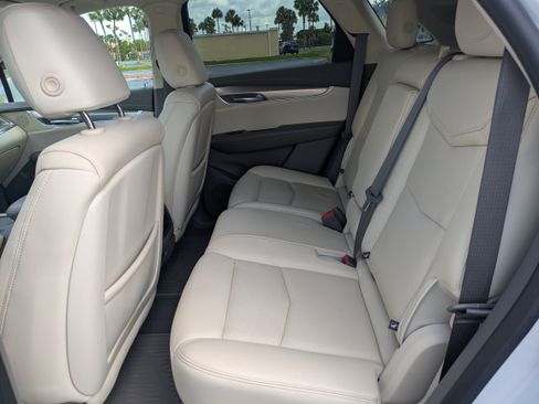 Used 2019 Cadillac XT5 Luxury FWD image 13