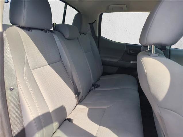 Used 2019 Toyota Tacoma SR5 RWD image 25