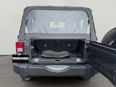 Used 2017 Jeep Wrangler Sport w/ Quick Order Package 24S AWD/4WD image 11