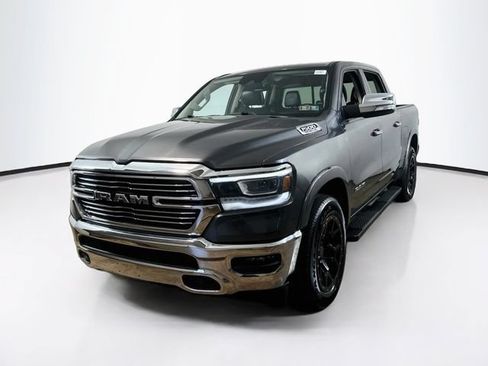 Used 2022 RAM 1500 Laramie AWD/4WD image 3