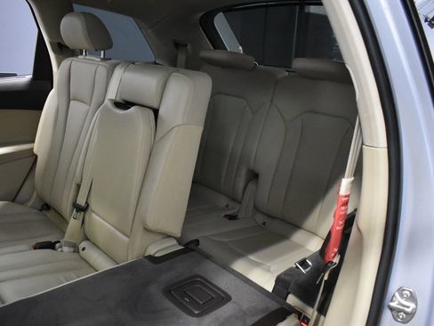 Used 2018 Audi Q7 3.0T Prestige w/ Prestige Package AWD/4WD image 39