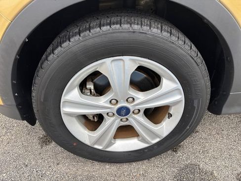 Used 2015 Ford Escape SE FWD image 8