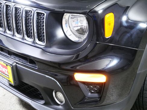 Used 2021 Jeep Renegade Latitude w/ Convenience Group image 16