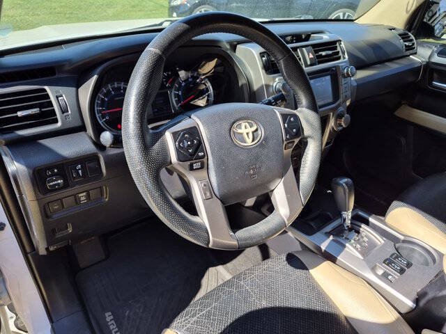 Used 2014 Toyota 4Runner SR5 RWD image 16