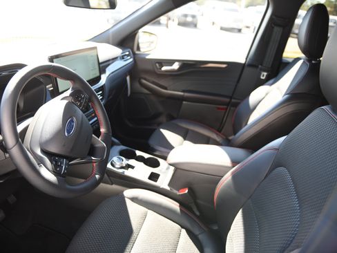 New 2026 Ford Escape ST-Line w/ Tech Pack #1 image 13