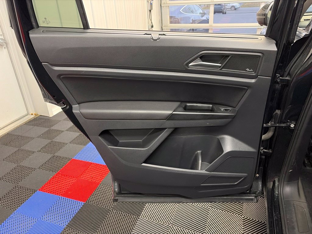 Used 2021 Volkswagen Atlas SEL Premium AWD/4WD image 11